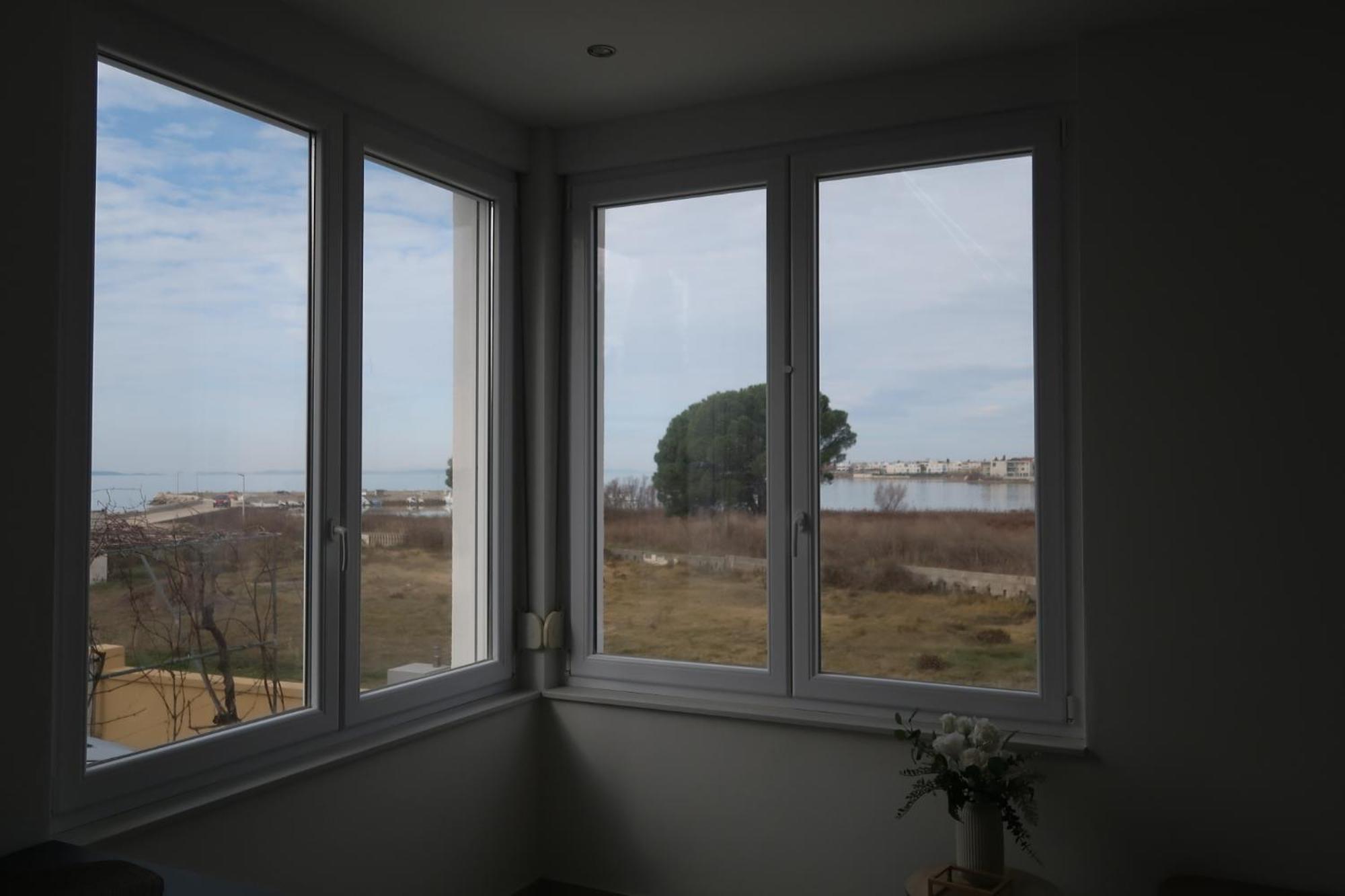 Apartments Villa Prima Privlaka  Exteriör bild